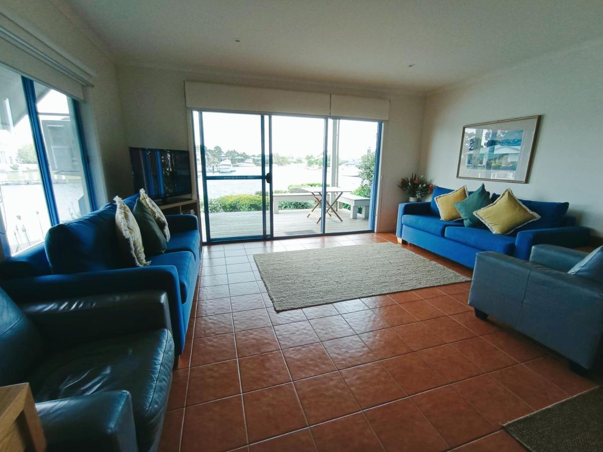 The View - Captains Cove Waterfront Resort Paynesville Extérieur photo